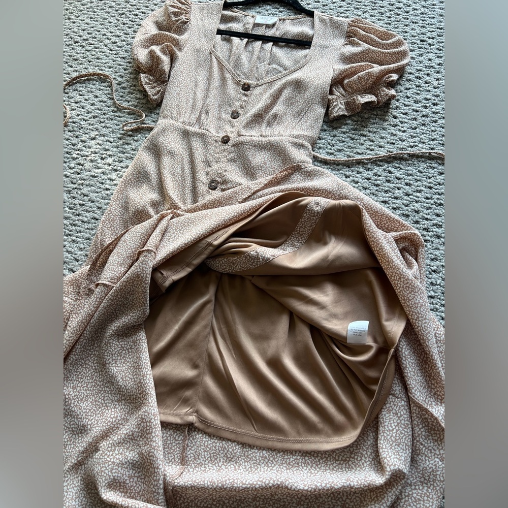 ๐4X$50 Light 3/4 A flare dress touched short sleeves Brown Floral - Picture 4 of 6